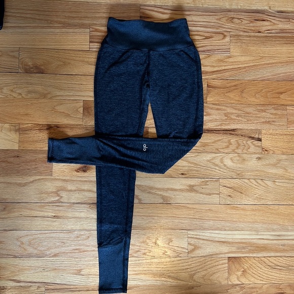 ALO Yoga Pants - Alo Dark Gray Lounge Legging- XS